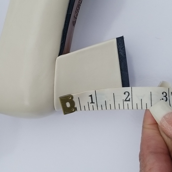 Andrew Geller Magic Women's Bliss Bone Pumps 6.5 M - Picture 8 of 8